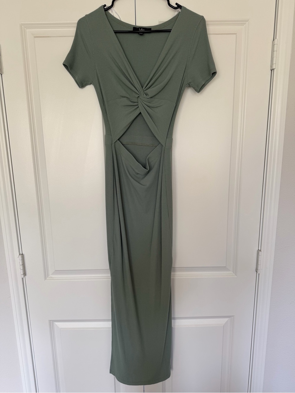 Lulu's Sage Green Knot-Front Cutout Maxi with Short Sleeves